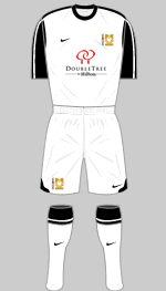 mk dons 2009-10 strip